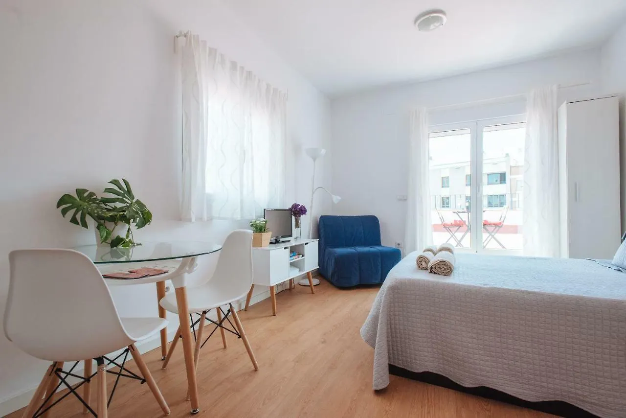 Apartment Ferienwohnung Charming Terrace - Sunny Chill Out Terrace Sevilla Spanien